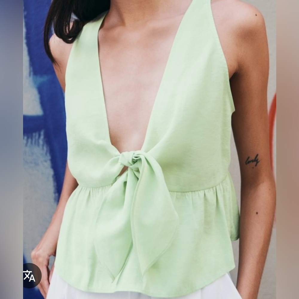 Zara  Tank Top Crop Top VNeck Ruffles bottom green Large